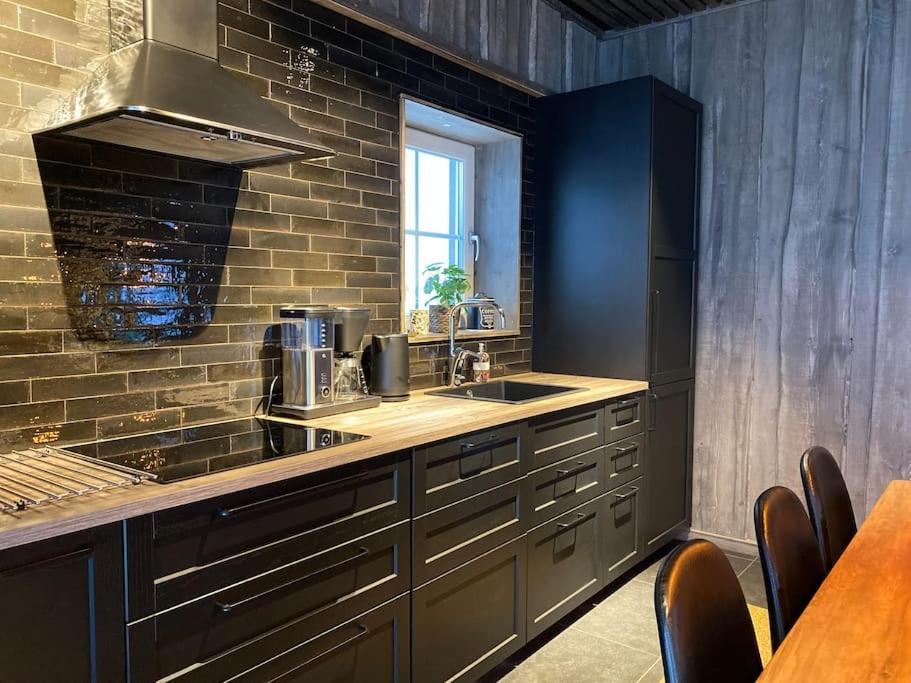 Modern Stuga Med Ski Lodge Kaensla Järvsö 外观 照片